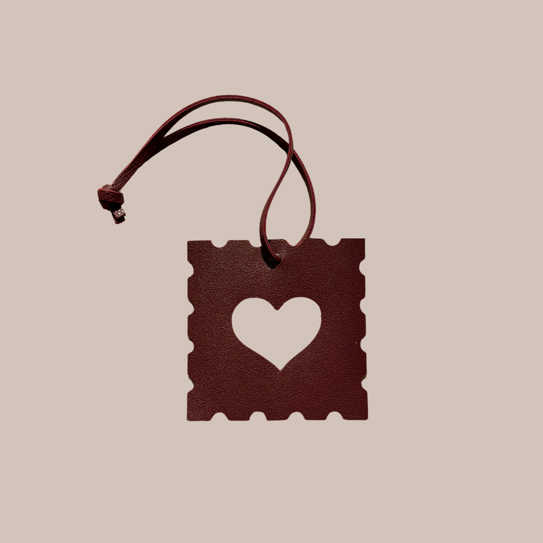 ♥ Hearts Leather Tags